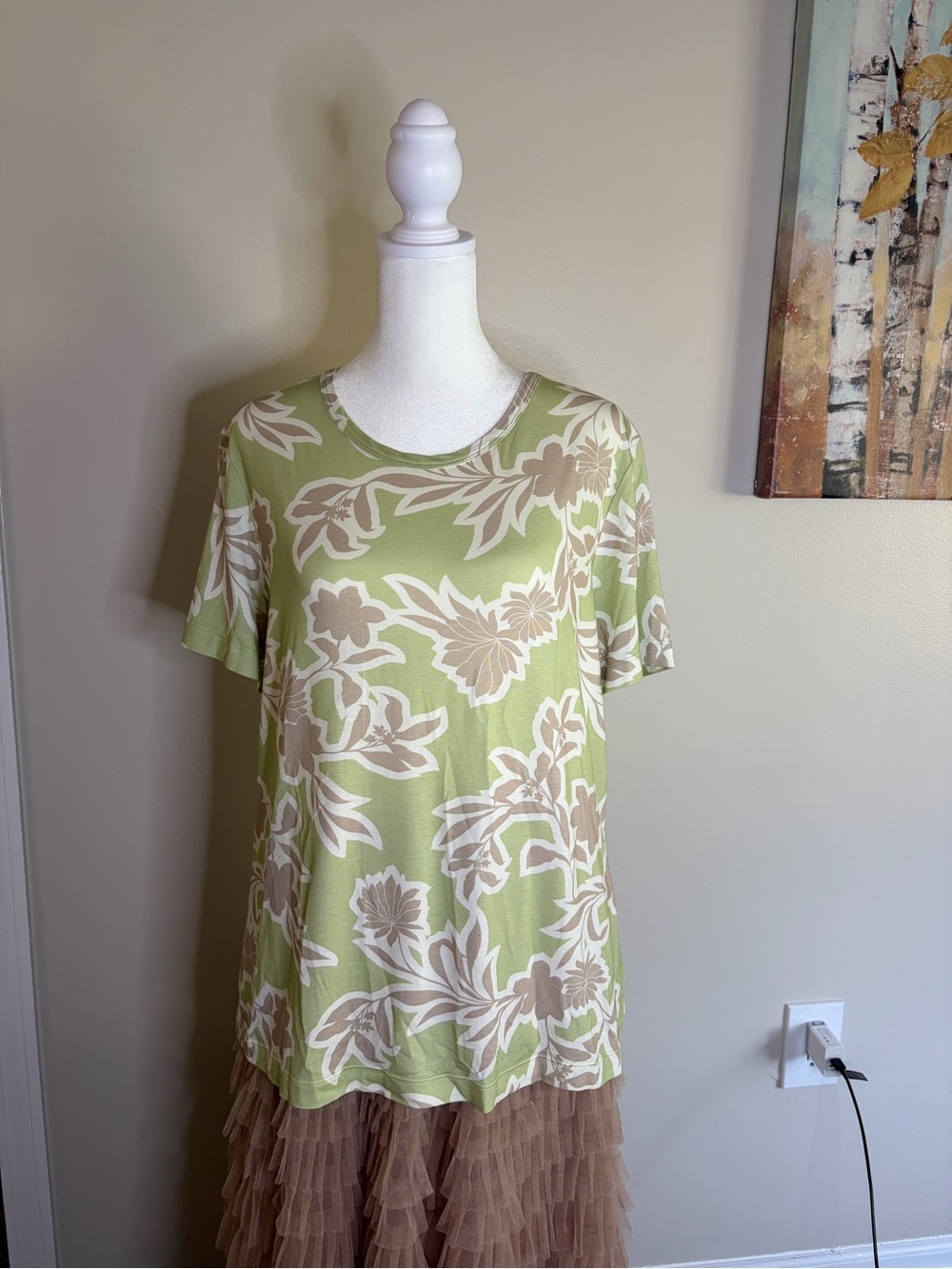 St. John Light Green Short-Sleeve Floral Tee